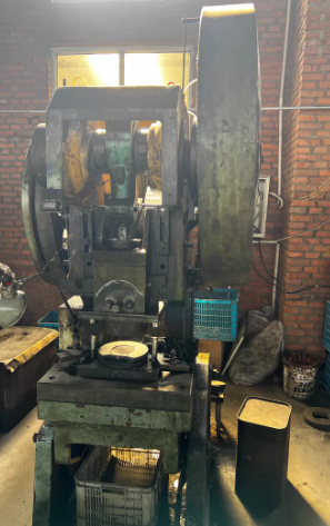 烟台地区工厂处理35吨冲床 80吨高速气动冲床