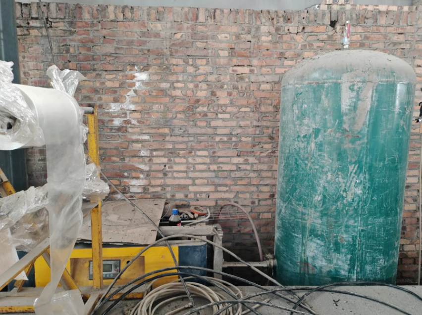 廊坊市地区工厂处理木纹转印炉、切纸机、空压机、气罐等全套设备