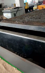 深圳市地区处理激光切割机、1500瓦激光焊接机、折弯机、精雕机等