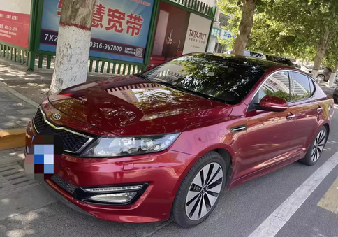 北京地区处理12年红色起亚K5轿车