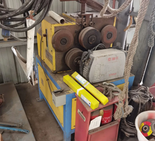 南通市地区工厂处理风管加工设备一批