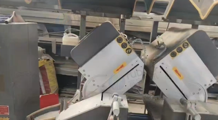 东营市地区转行处理组角机 双头锯等设备