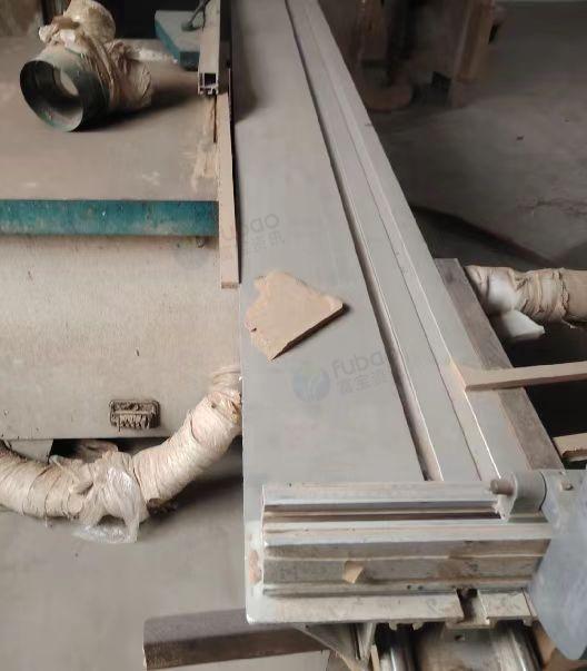 淮南市地区处理两台打孔机、开料机