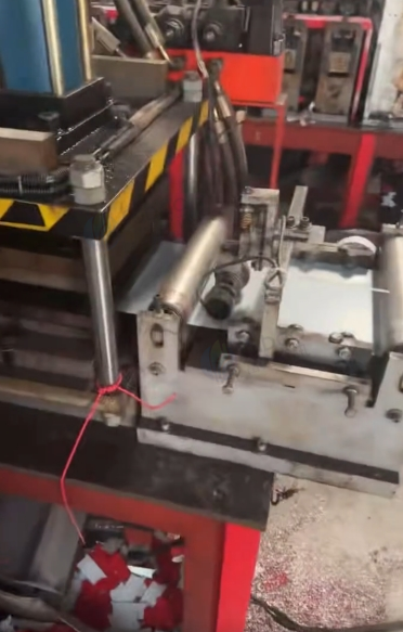 芜湖地区处理滚压线，灭火器箱全自动整套生产线