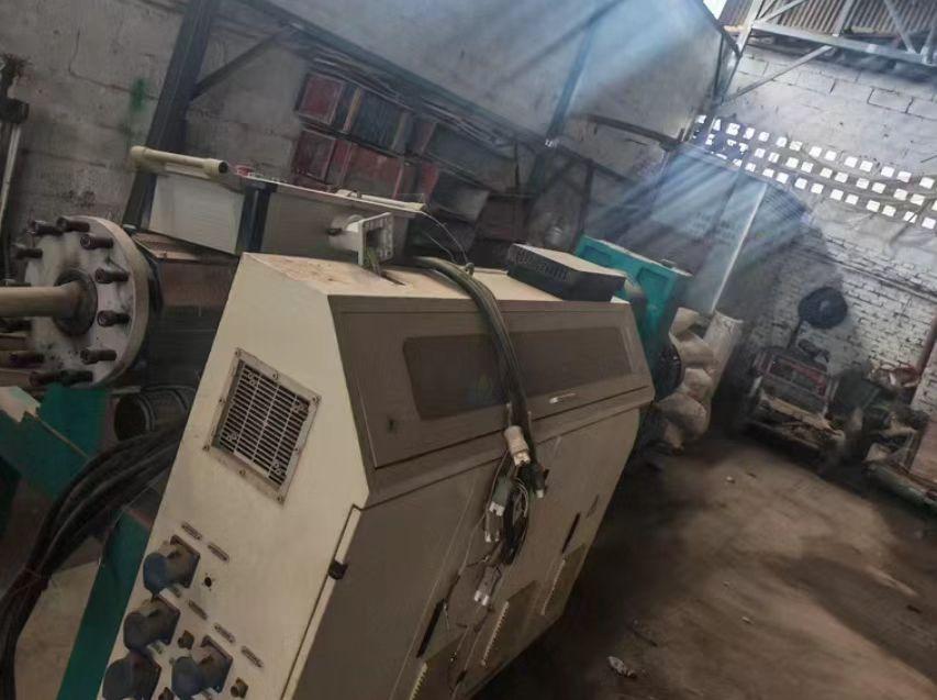 安阳市地区闲置处理挤出机、冷水箱等全套PE生产线