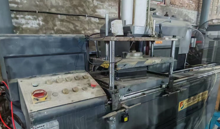 渭南市地区处理端面铣床、圆弧压线锯、液压冲孔机