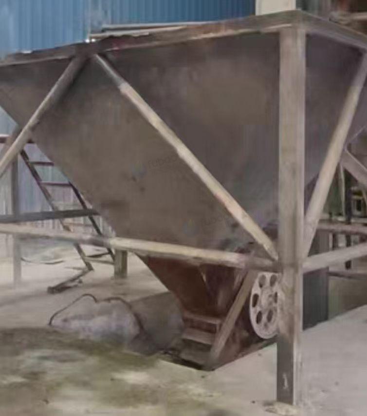 安庆市地区停产处理蒸压釜、全自动切割机、 配料系统、搅拌系统、模具、行车、摆渡车等加气块砖生产设备