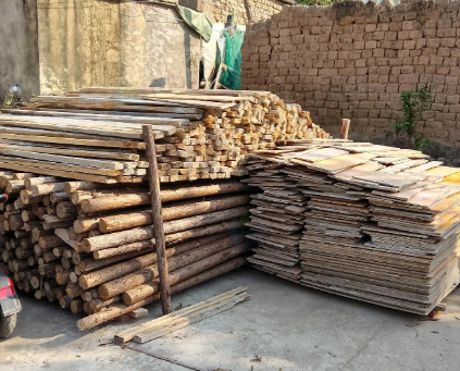 红河地区处理木材、100多个歩歩紧