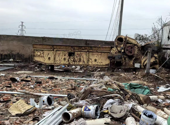 昆明市地区处理1260型木材粉碎机、传输带、磁旋机