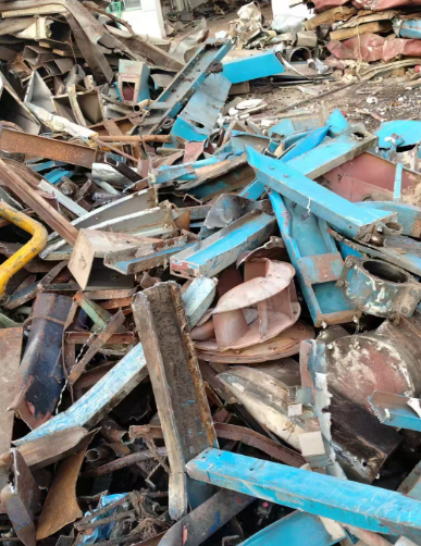 供应：2000吨废铁