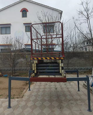 安阳地区处理升降机一台