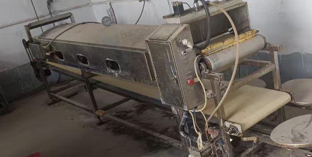 新乡市地区处理和面机、蒸箱等全套凉皮机设备