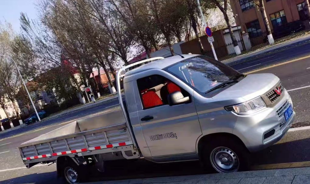 长春市地区处理五菱宏光新卡单排小货车