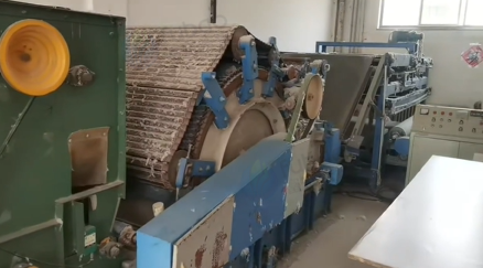 潍坊市地区处理绗缝机 186加铺网机 刺条开松机