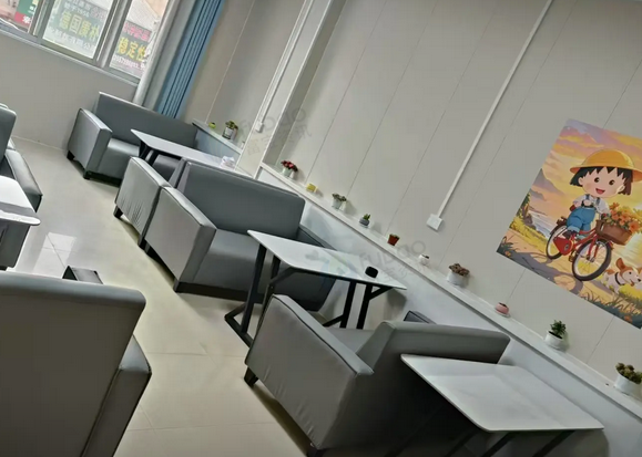 贵港市地区奶茶店处理点单机、封塑机、冰箱操作台、果糖机、制冰机等