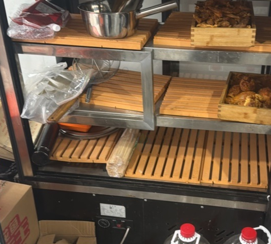 阜阳市地区生鲜店处理货架、风幕柜、收银台等