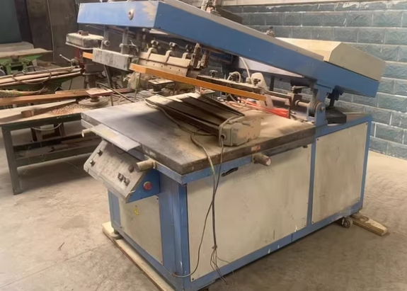 德阳市地区处理丝网印机器、木工设备、三台刨木机、两台台钻