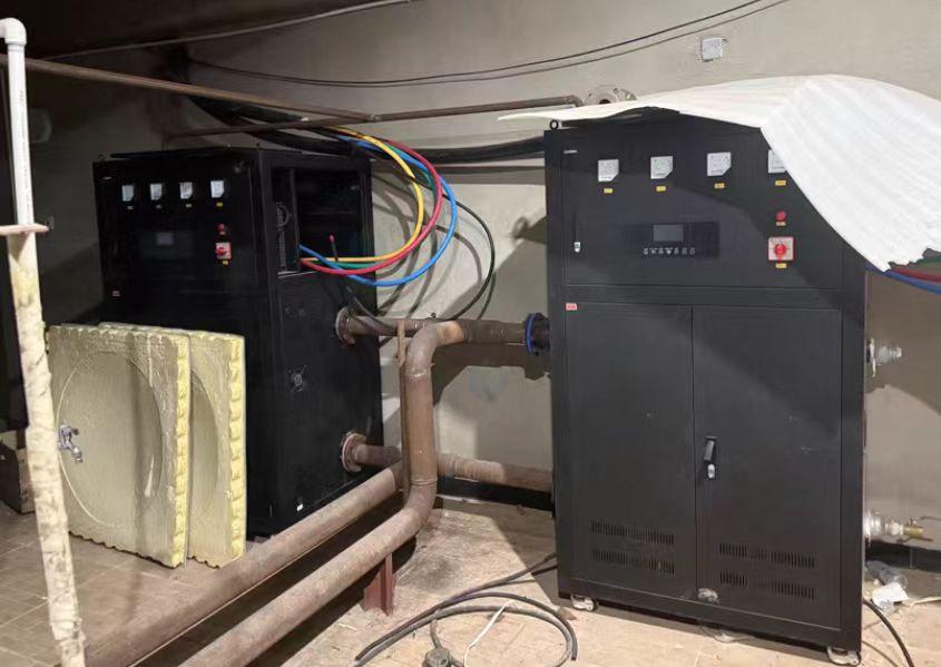 兴安盟地区闲置处理供暖锅炉带水箱、水泵