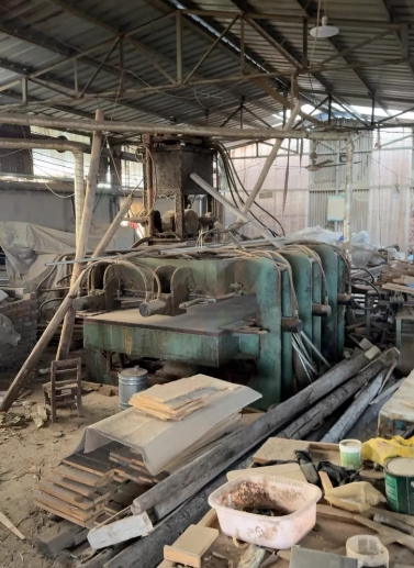 阜阳地区处理木工机械、生态板拼板热压机二压一机械设备带锅炉
