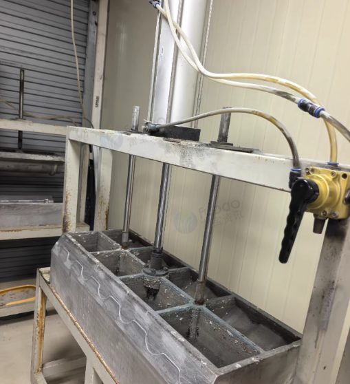 海口市地区工厂处理树脂瓦配件设备5台