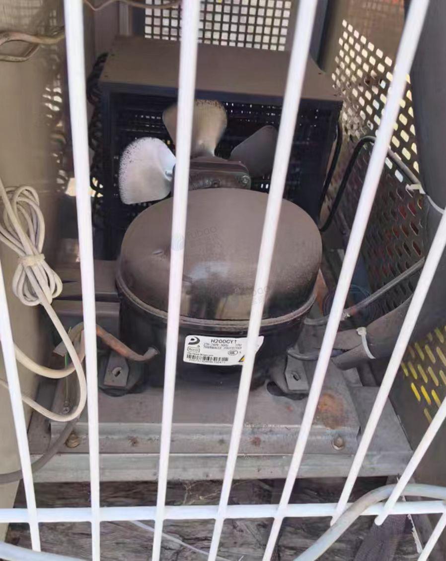 青岛市地区处理冰柜、炉灶、保鲜柜等熟食店厨房用具