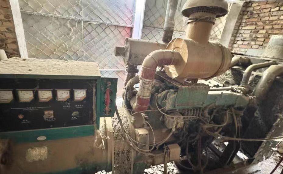 商丘市地区处理陕汽自卸车、柴油发电机、滚筒筛沙机