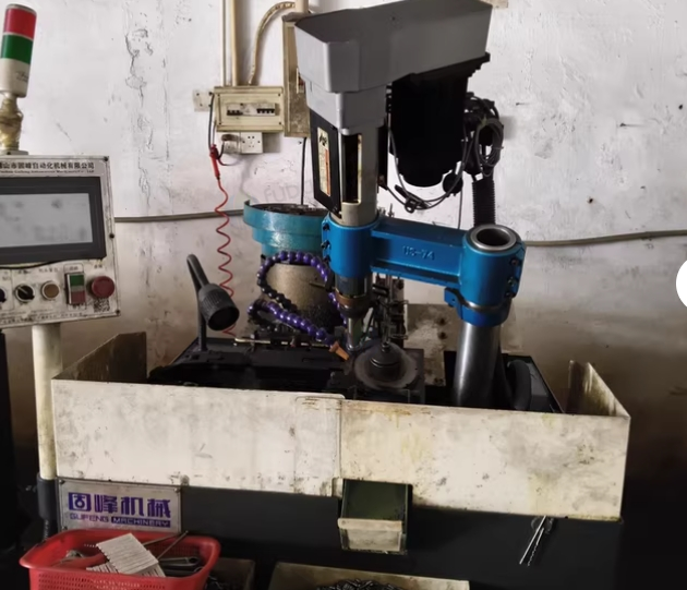 佛山市地区处理在用2台1040无心磨床、伺服全自动攻丝机