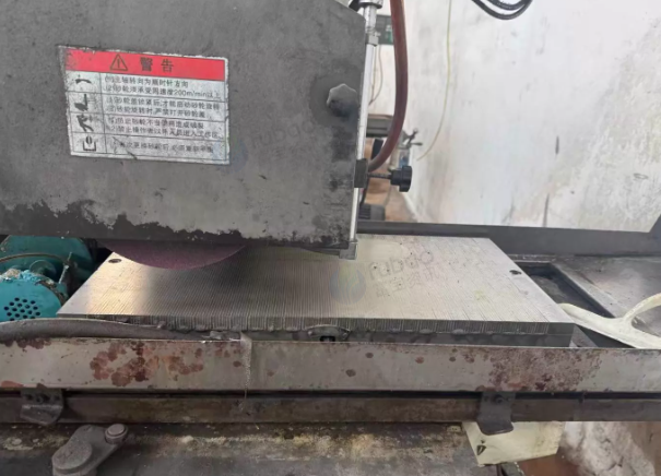 苏州市地区工厂处理3060液压半自动磨床