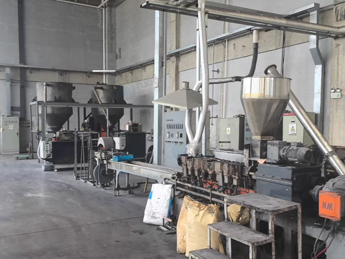 常州市地区工厂处理南京科亚平行双螺杆65机造粒机全套