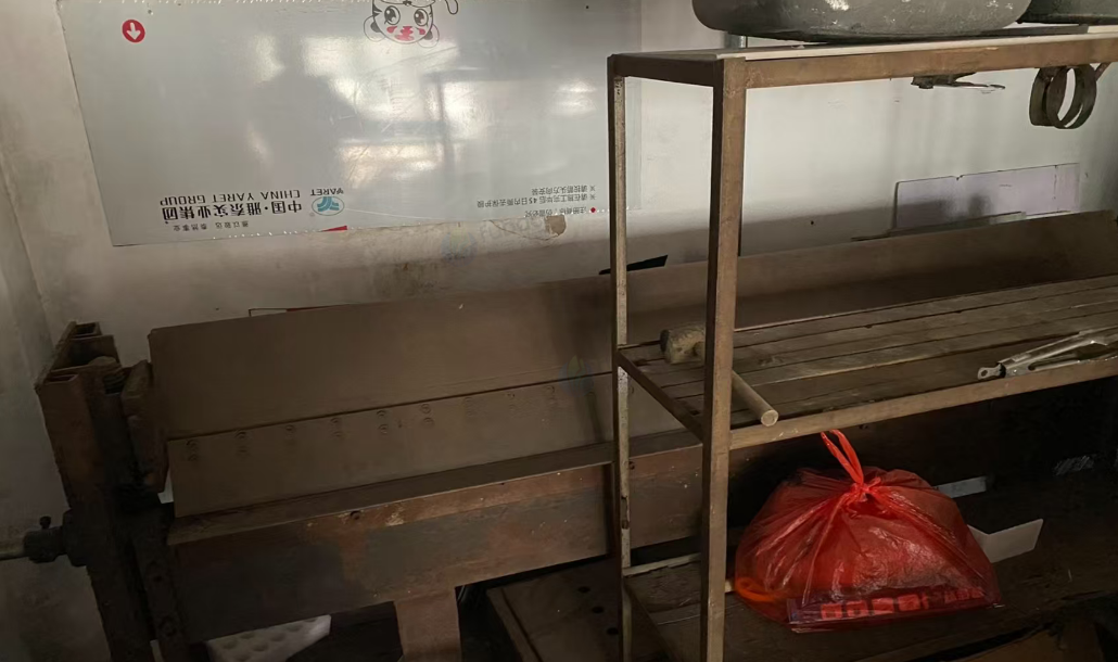 长沙市地区处理镀锌板、不锈钢板折板机