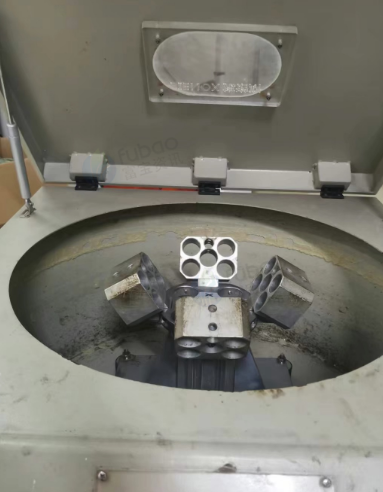 佛山市地区处理工业胶水离心脱泡机、电焊机、滚轮测距仪