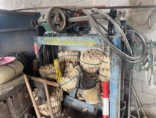 桂林地区个人处理搅拌机、传送带、整套打砖机