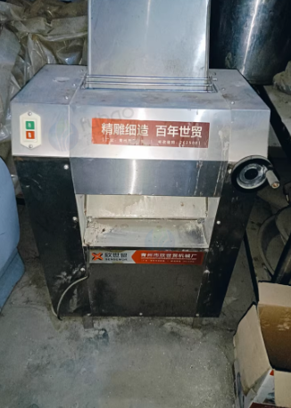 临沂地区处理和面机 压皮机 压面条机 油煎包锅