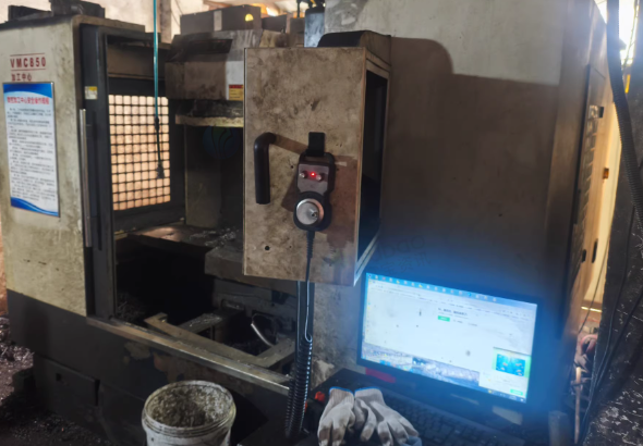 南通地区工厂处理VMC850数控加工中心