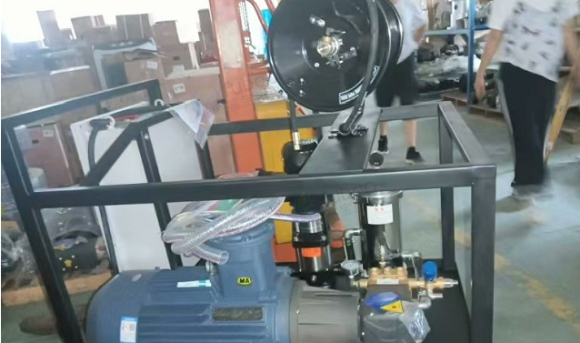 太原市地区工厂处理高压管道装置、两个泵头柱销等