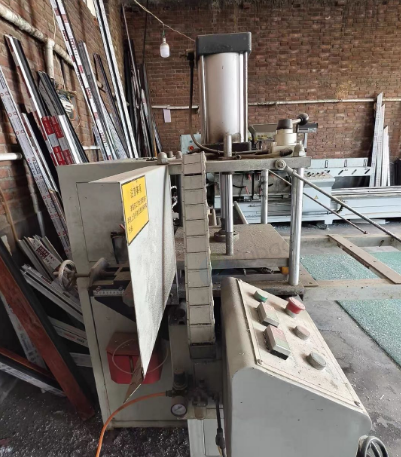 石家庄市地区处理断桥铝中梃断面铣机