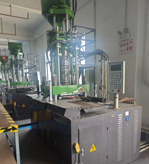 海口市地区工厂处理AB1200注塑机