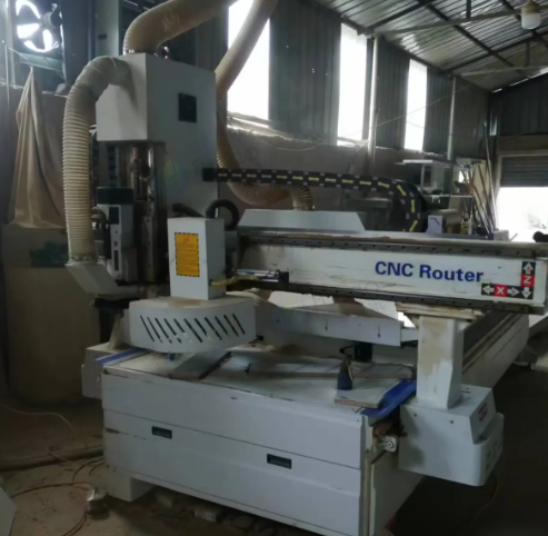 海东市地区工厂处理木工设备一批