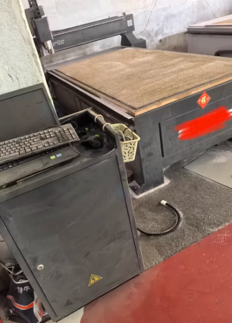 临沂市地区更新设备处理2台雕刻机