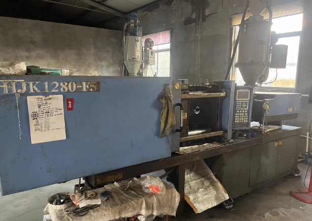 常州地区工厂处理注塑机3台