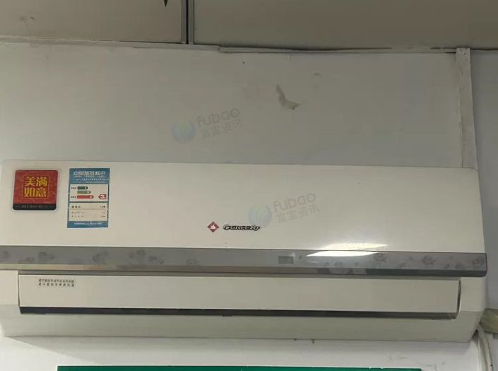 鹤岗市地区处理药店货架、柜台、格力空调、医保打印机、密码盒、扫码枪