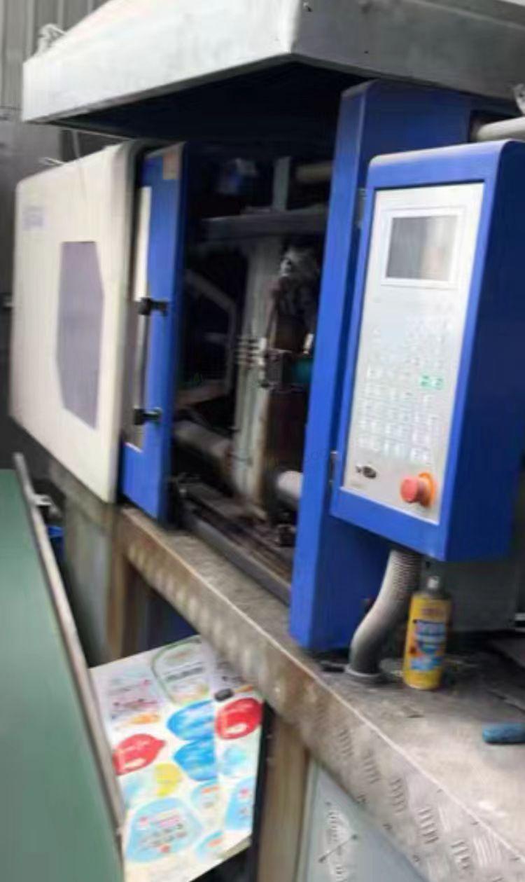 郑州市地区工厂换新处理四台注塑机