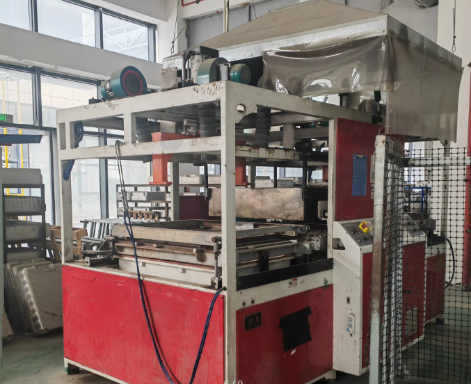 宿迁市地区工厂处理YX-28A超旭吸塑机6台