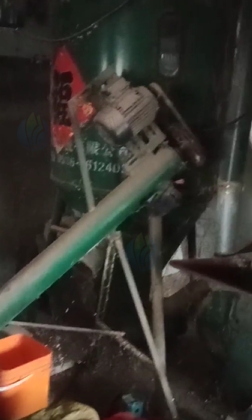 潍坊地区处理1套料组 2个罐