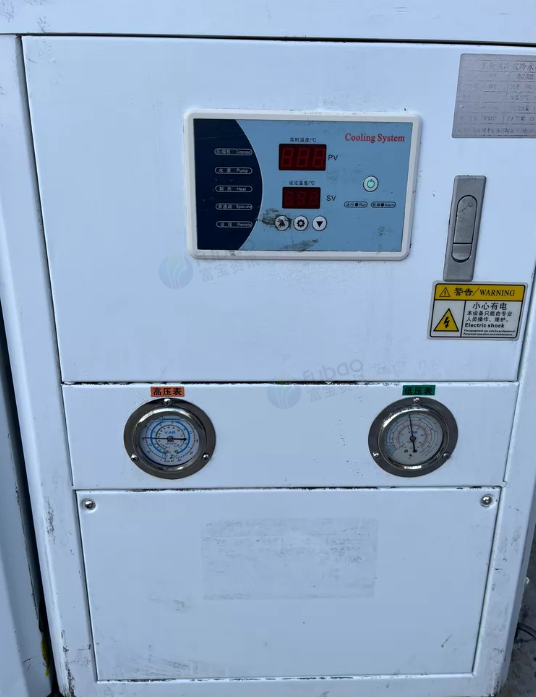 嘉兴地区处理2台工业冷水机组