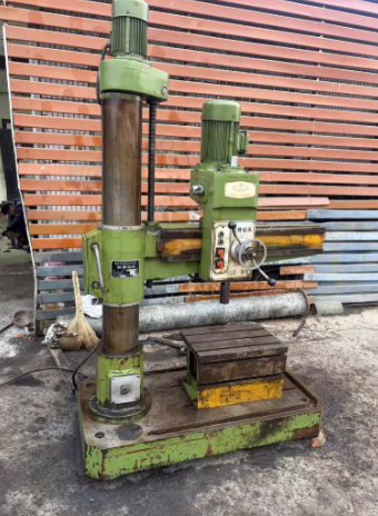 济宁市地区个人处理Z3040A×13摇臂钻床 大连CDE6140A车床 3032龙门钻床