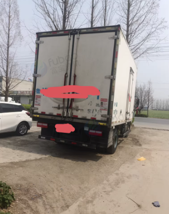 临沂市地区处理21年4.2米冷藏车