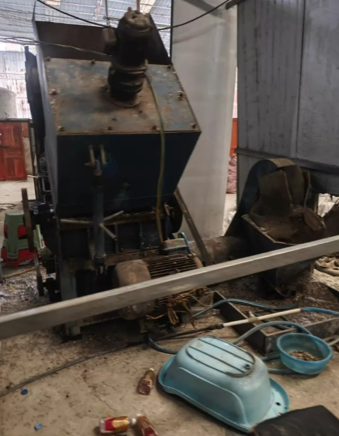 黔南地区个人处理塑料破碎一条线、80破碎机30电机、甩干机、水池等