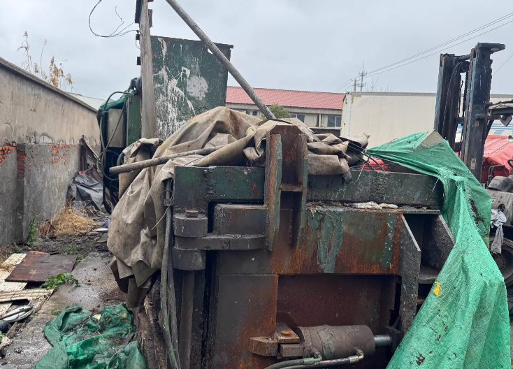 苏州市地区工厂处理宏佳180T卧式液压打包机