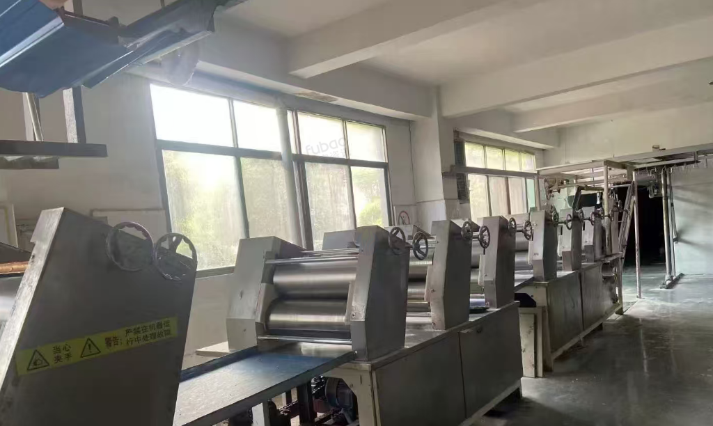 娄底市地区处理带包装机、称量机、输送线、风干机等挂面生产线一条